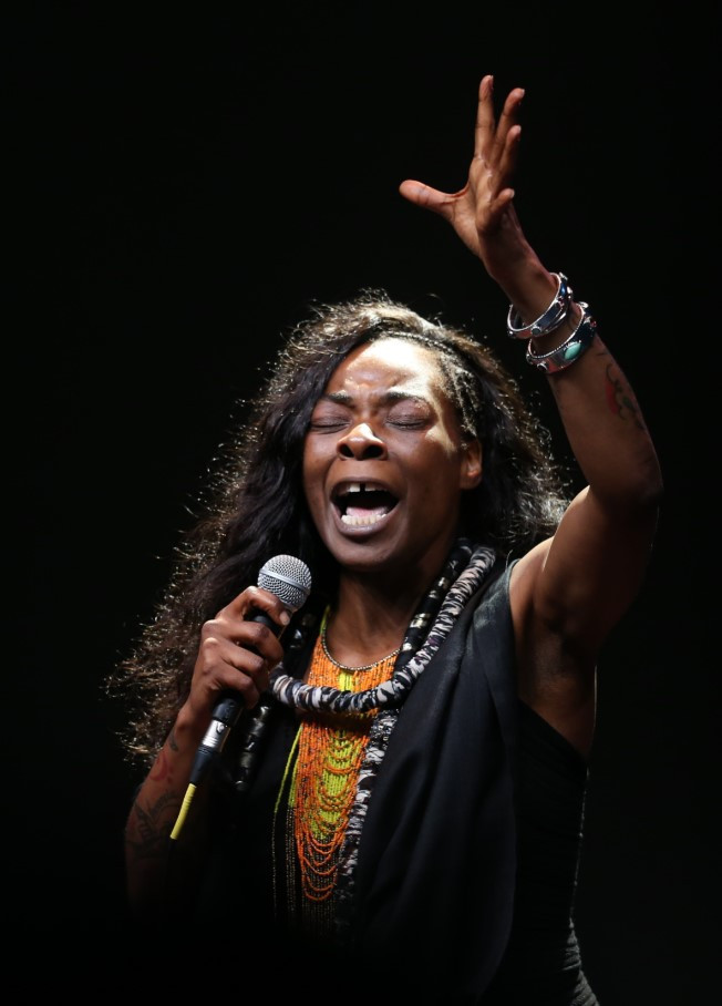 Sahnede gözyaşı Sahnede gözyaşı