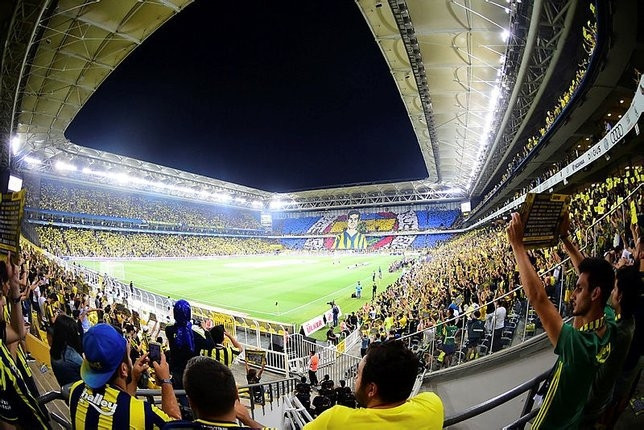 Fenerbahçenin forma sponsoru belli oldu 104 milyon...