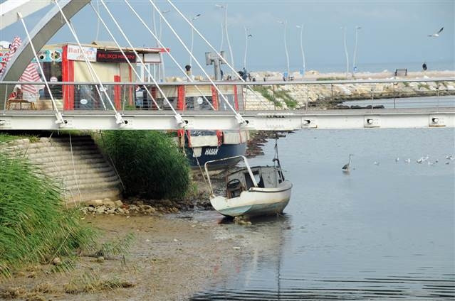 Yalovada deniz suyu 25 metre çekildi