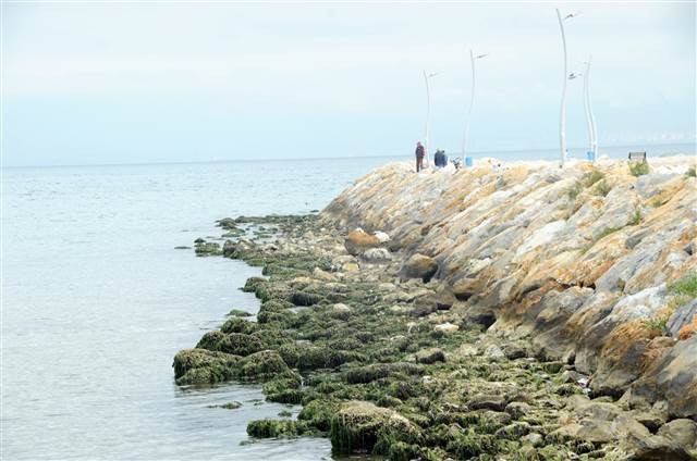 Yalovada deniz suyu 25 metre çekildi