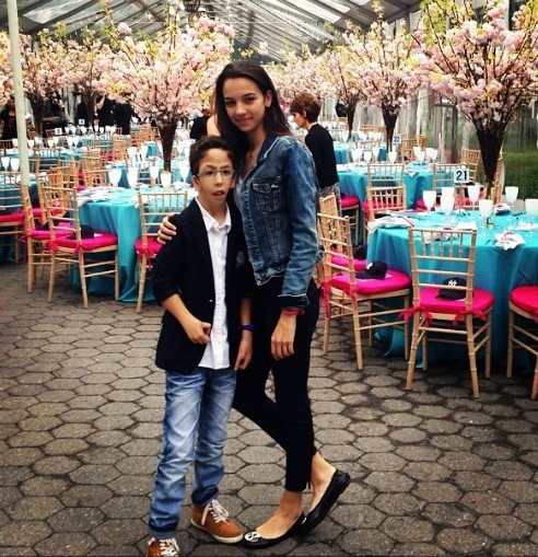 Kardeşimin o kadar eksiği vardı ki, estetik yaptırmam haksızlık olur