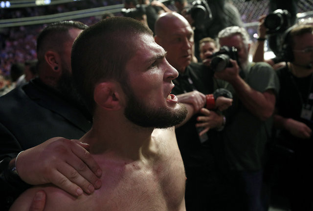 Galatasaraylı Khabib, McGregoru paramparça etti