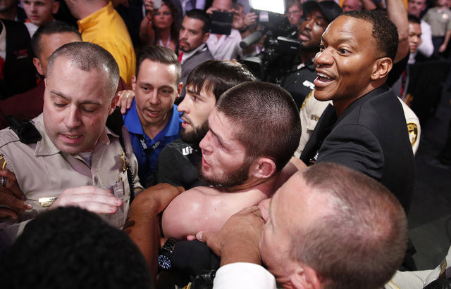 Galatasaraylı Khabib, McGregoru paramparça etti