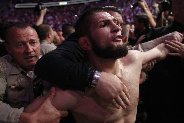 Galatasaraylı Khabib, McGregoru paramparça etti