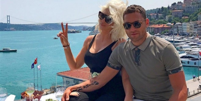 Jelena Karleusa ortalığı salladı Yeni golcümüz ol