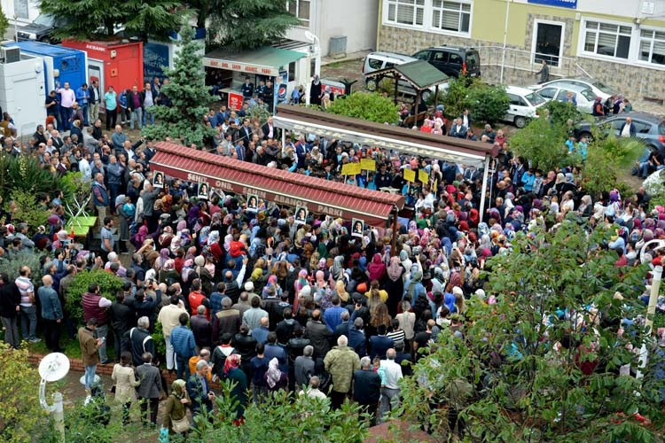 Acılı babadan duygulandıran sözler