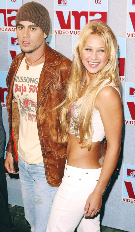 Kahvaltı niyetine sevişiyoruz