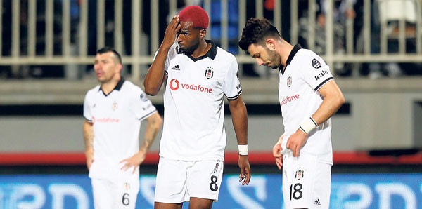 Büyük temizlik... Beşiktaşta dev operasyon Büyük temizlik... Beşiktaşta dev operasyon