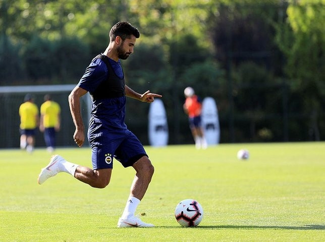 Fenerbahçeli yıldız fena yakalandı Alper Potuk...