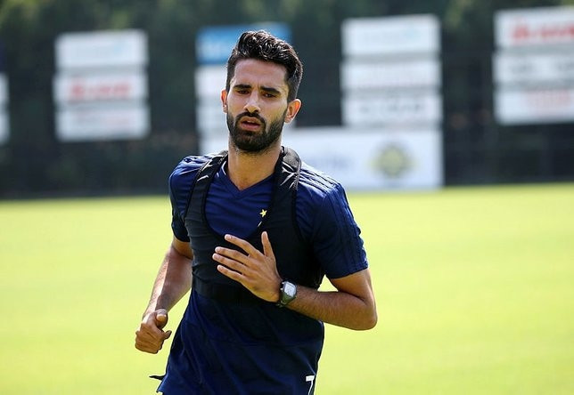 Fenerbahçeli yıldız fena yakalandı Alper Potuk...