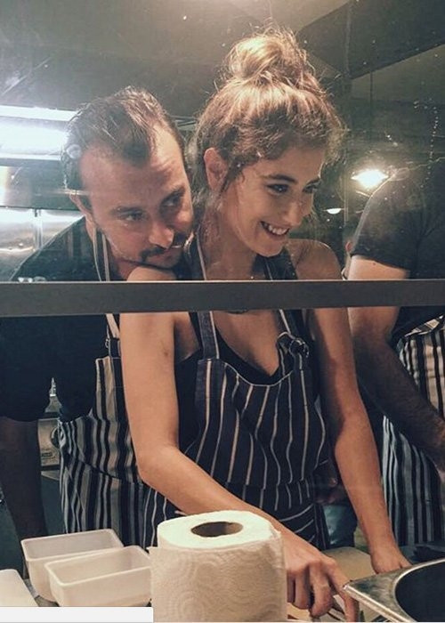 5 yıllık aşkta mutlu son Evleniyorlar...