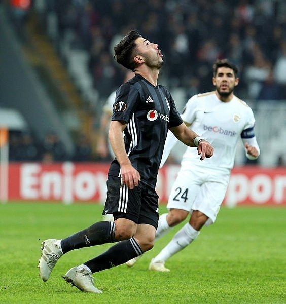 Ezeli rakiplerin sürpriz işbirliği İşte onların yeni maaşı...
