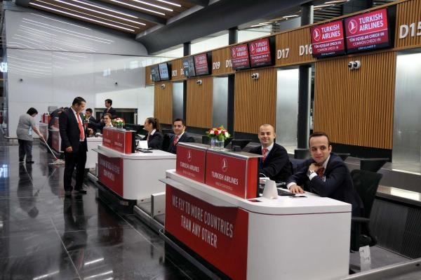 İstanbul Havalimanında ilk ticari uçuşu THY yaptı