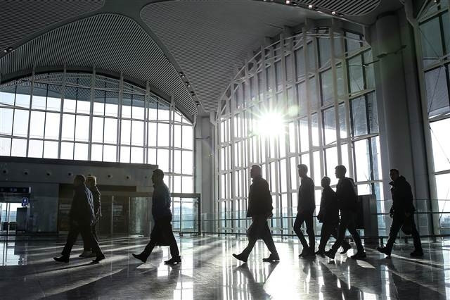 İstanbul Havalimanında ilk ticari uçuşu THY yaptı