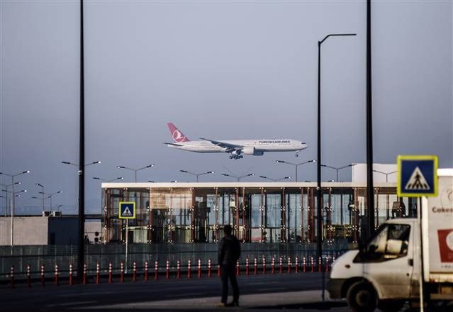 İstanbul Havalimanında ilk ticari uçuşu THY yaptı