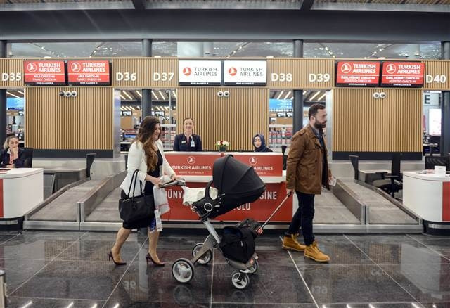 İstanbul Havalimanında ilk ticari uçuşu THY yaptı