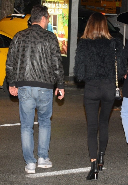 Hande eski eşine döndü