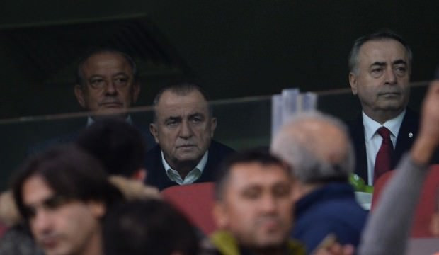 Erman Toroğlundan olay sözler... Fatih Terimle top gibi oynuyor