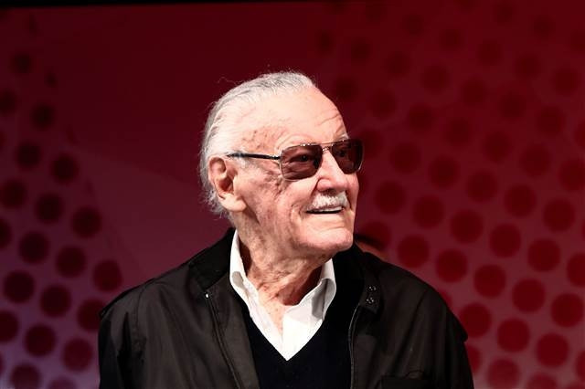 Efsane isim Stan Lee hayatını kaybetti