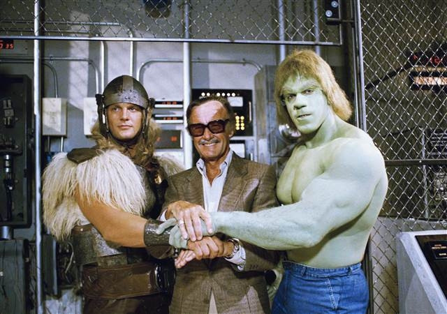 Efsane isim Stan Lee hayatını kaybetti
