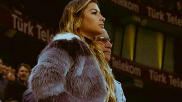 Galatasaraylı yıldızın eşi evi terk etti Galatasaraylı yıldızın eşi evi terk etti