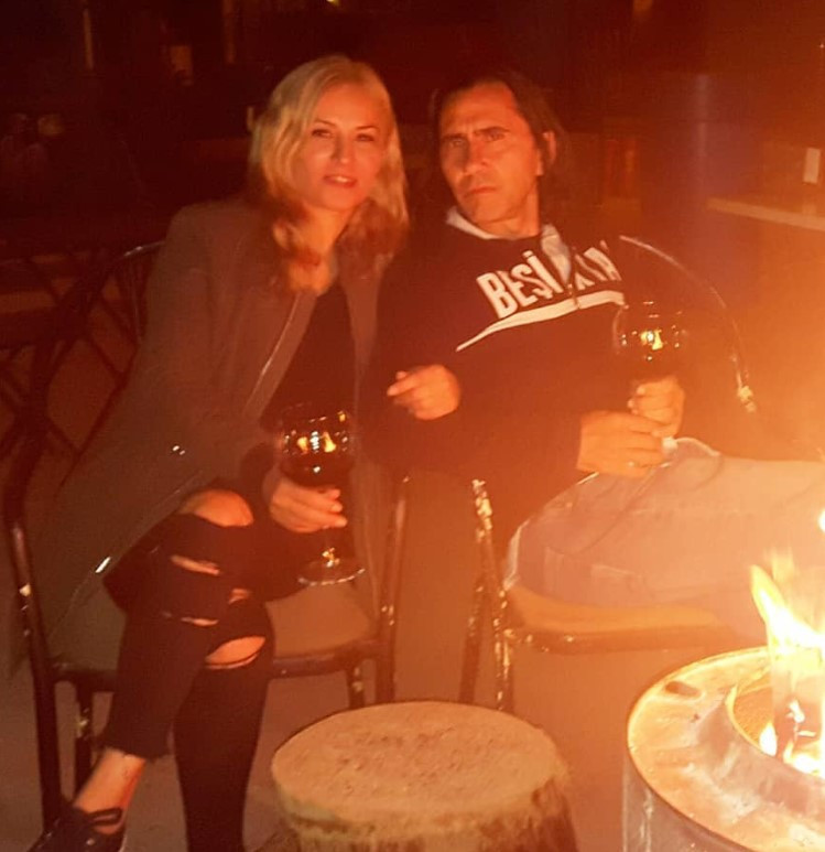 Ünlü oyuncu 55 yaşında baba oluyor Gün değil saat sayıyoruz Ünlü oyuncu 55 yaşında baba oluyor Gün değil saat sayıyoruz