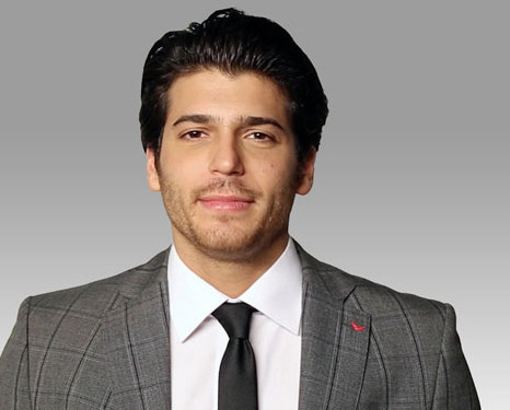 Hollywoodda abisi varmış