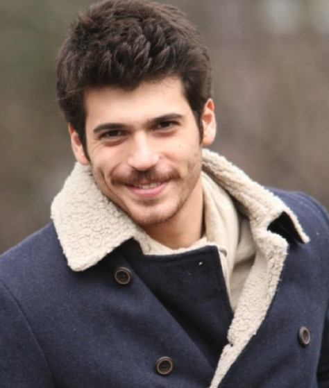 Hollywoodda abisi varmış