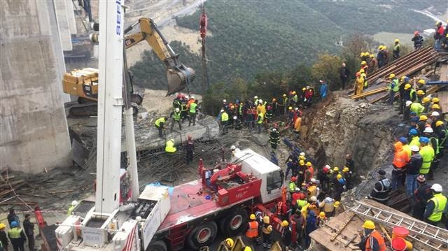 Viyadük çalışmasında feci olay