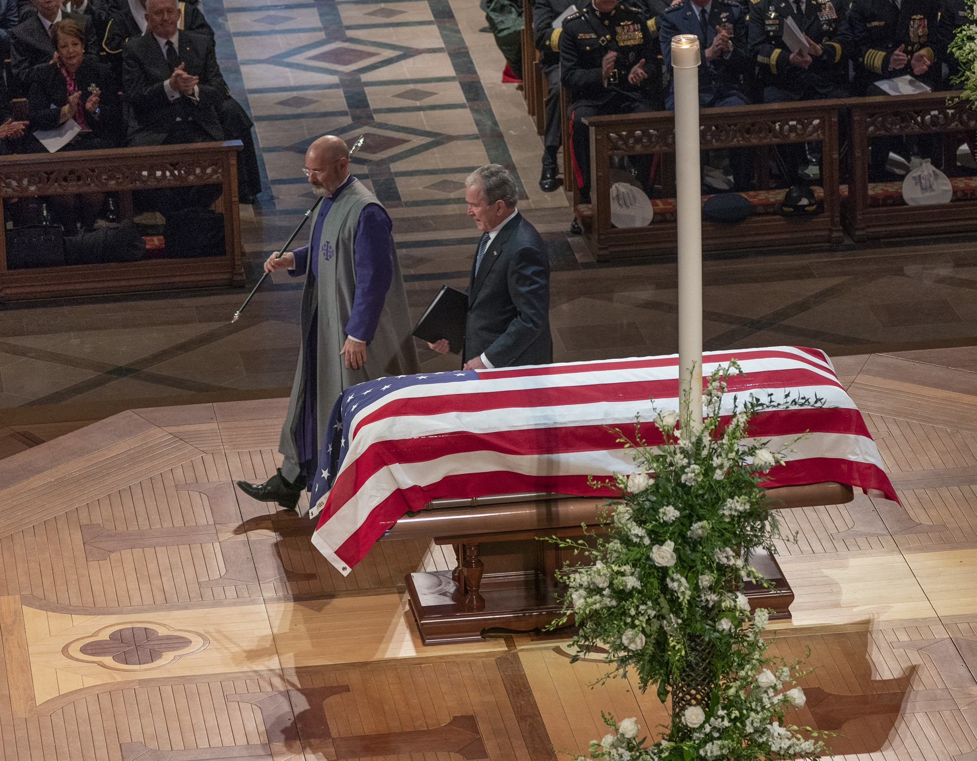 ABD, baba Bush’a veda etti ABD, baba Bush’a veda etti