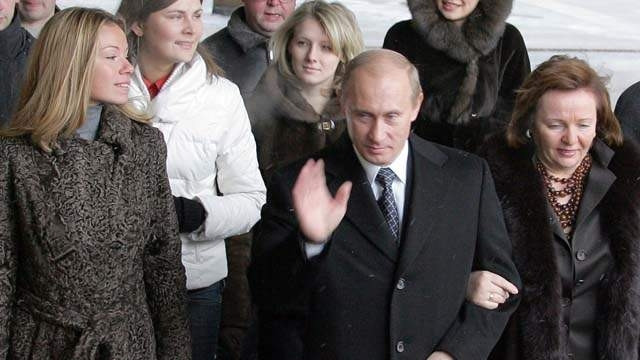 Vladimir Putinin kızından boşandı, o isimle evlendi
