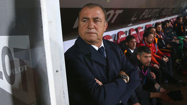 Eski havası yok Terim, Güneşten öyle bir fark yedi ki...