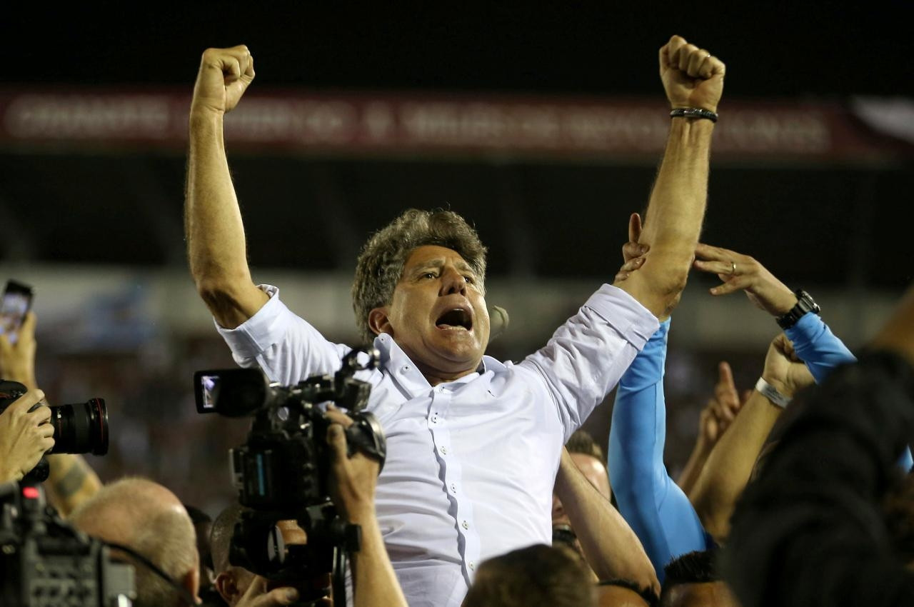 Eski havası yok Terim, Güneşten öyle bir fark yedi ki...