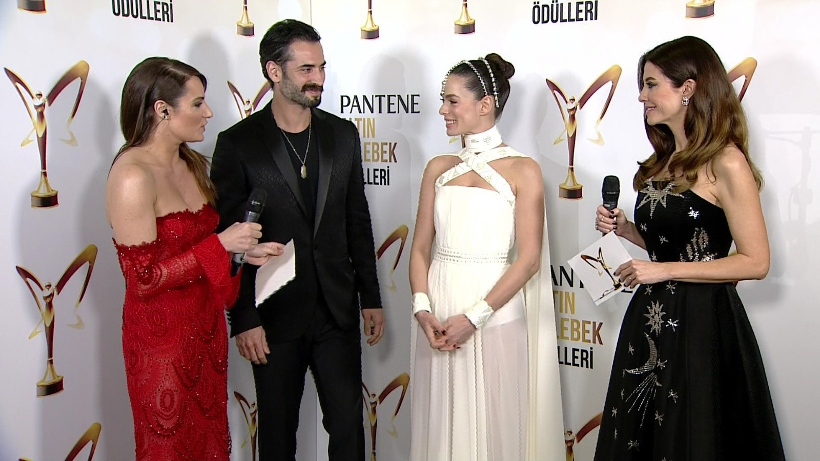 Pantene Altın Kelebek Ödüllerinde göz kamaştırdılar