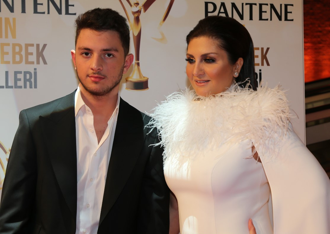 Neden dizilerde rol almıyorsun diyorum