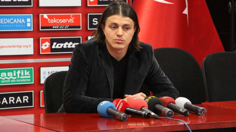 Ozan Tufana büyük piyango Ersun Yanal geldi ama... Ozan Tufana büyük piyango Ersun Yanal geldi ama...