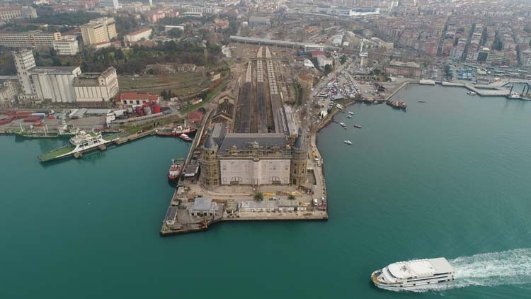 Haydarpaşa Garı’nda sevindiren gelişme Haydarpaşa Garı’nda sevindiren gelişme
