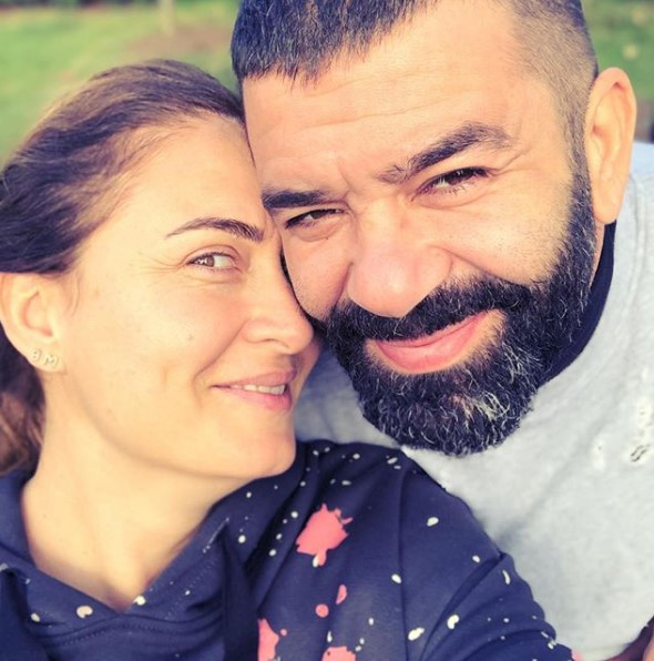 Sanatçıya biraz saygı