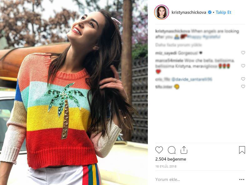 Ünlü futbolcunun kardeşi sosyal medyayı sallıyor