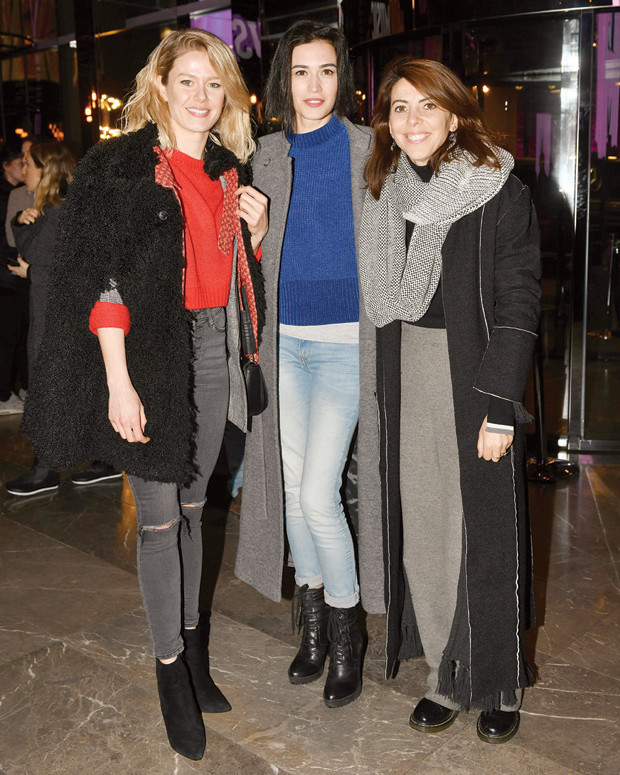 Alice Müzikali ilk kez sahnede Alice Müzikali ilk kez sahnede