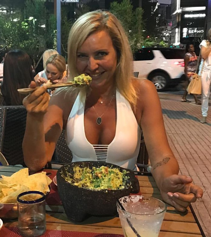 Erkekler vücut çalışıp kahve içelim mi diye fotoğraf atıyorlar