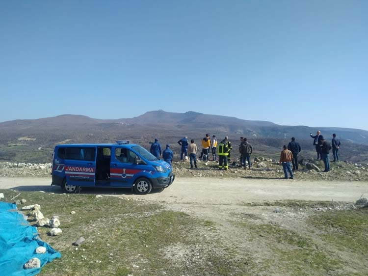 Son dakika: ‘Uçak düştü’ ihbarı ilçeyi ayağa kaldırdı