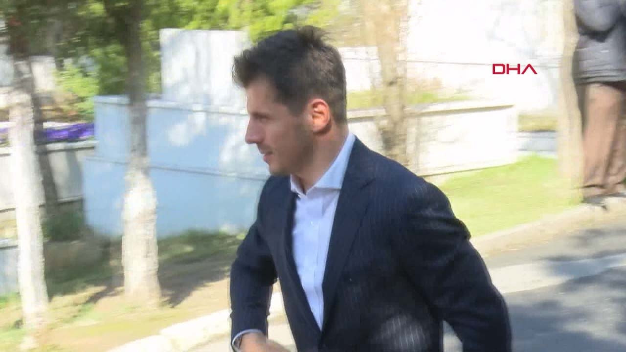 Ömer Onanın babası son yolculuğuna uğurlandı