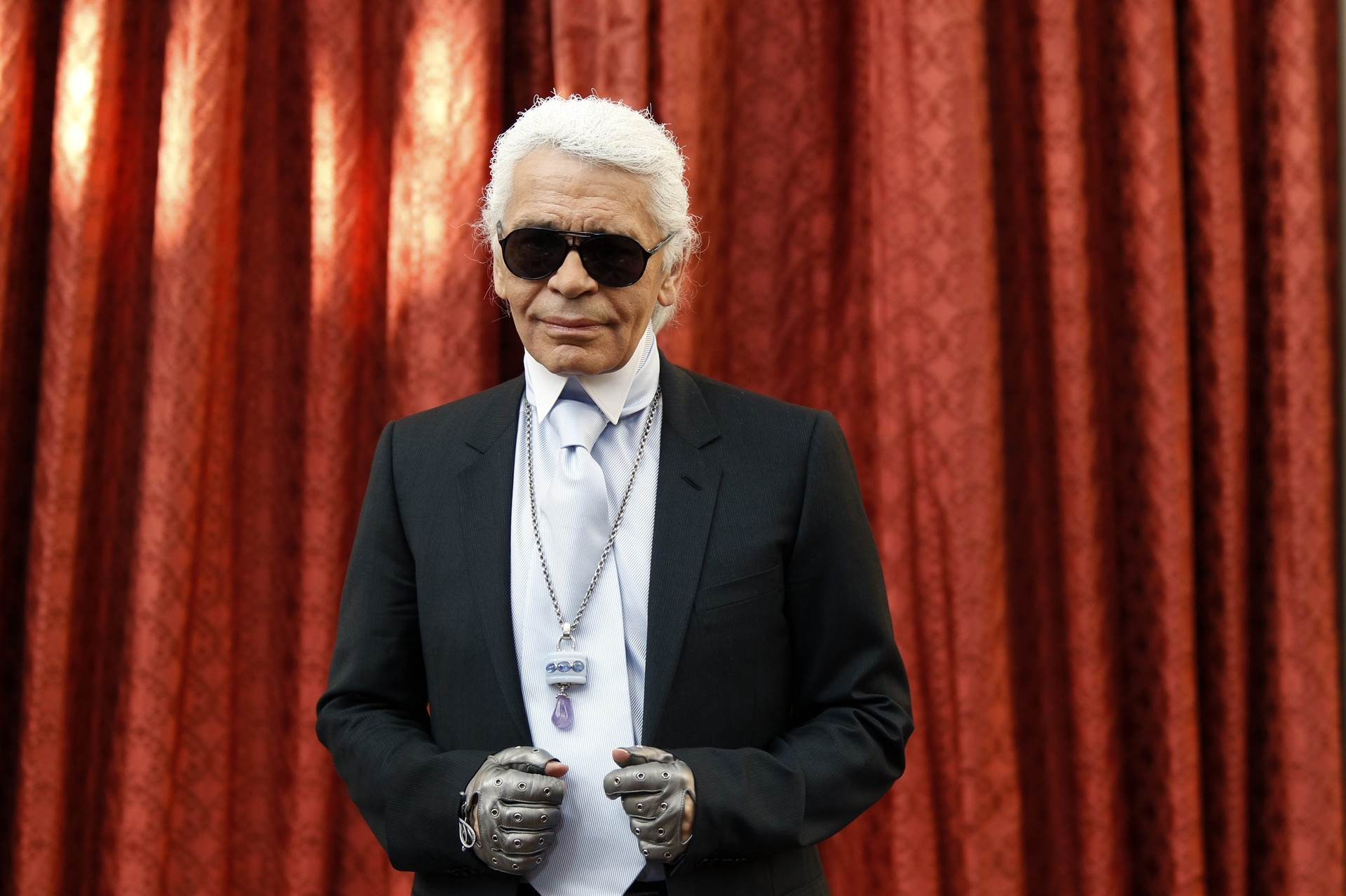 Bir moda dehasının hayatından kareler Bir moda dehasının hayatından kareler