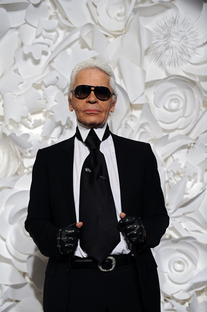 Bir moda dehasının hayatından kareler Bir moda dehasının hayatından kareler