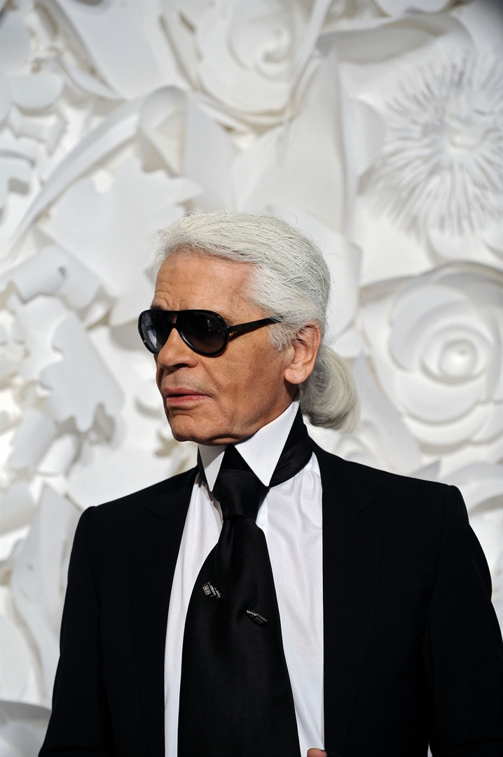 Bir moda dehasının hayatından kareler Bir moda dehasının hayatından kareler