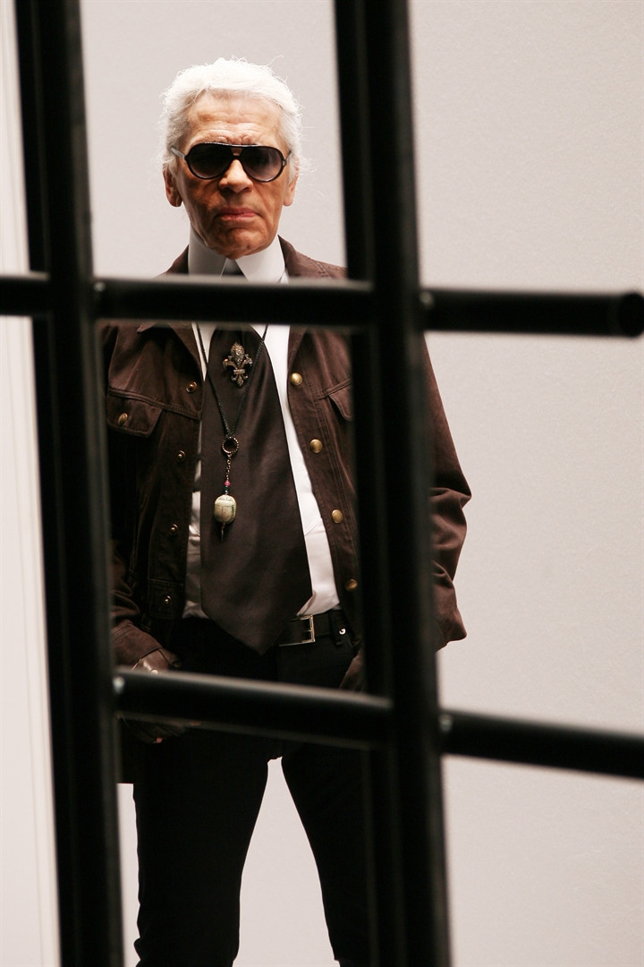 Bir moda dehasının hayatından kareler Bir moda dehasının hayatından kareler