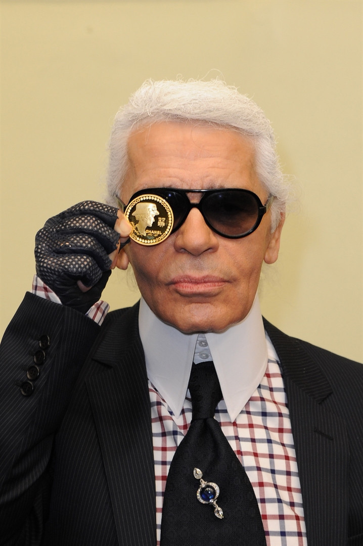 Bir moda dehasının hayatından kareler Bir moda dehasının hayatından kareler