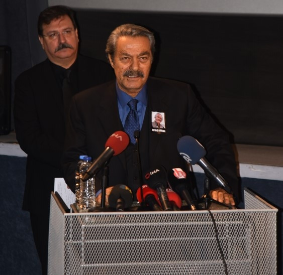 Sanatçı dostlarından Aytaç Armana son görev