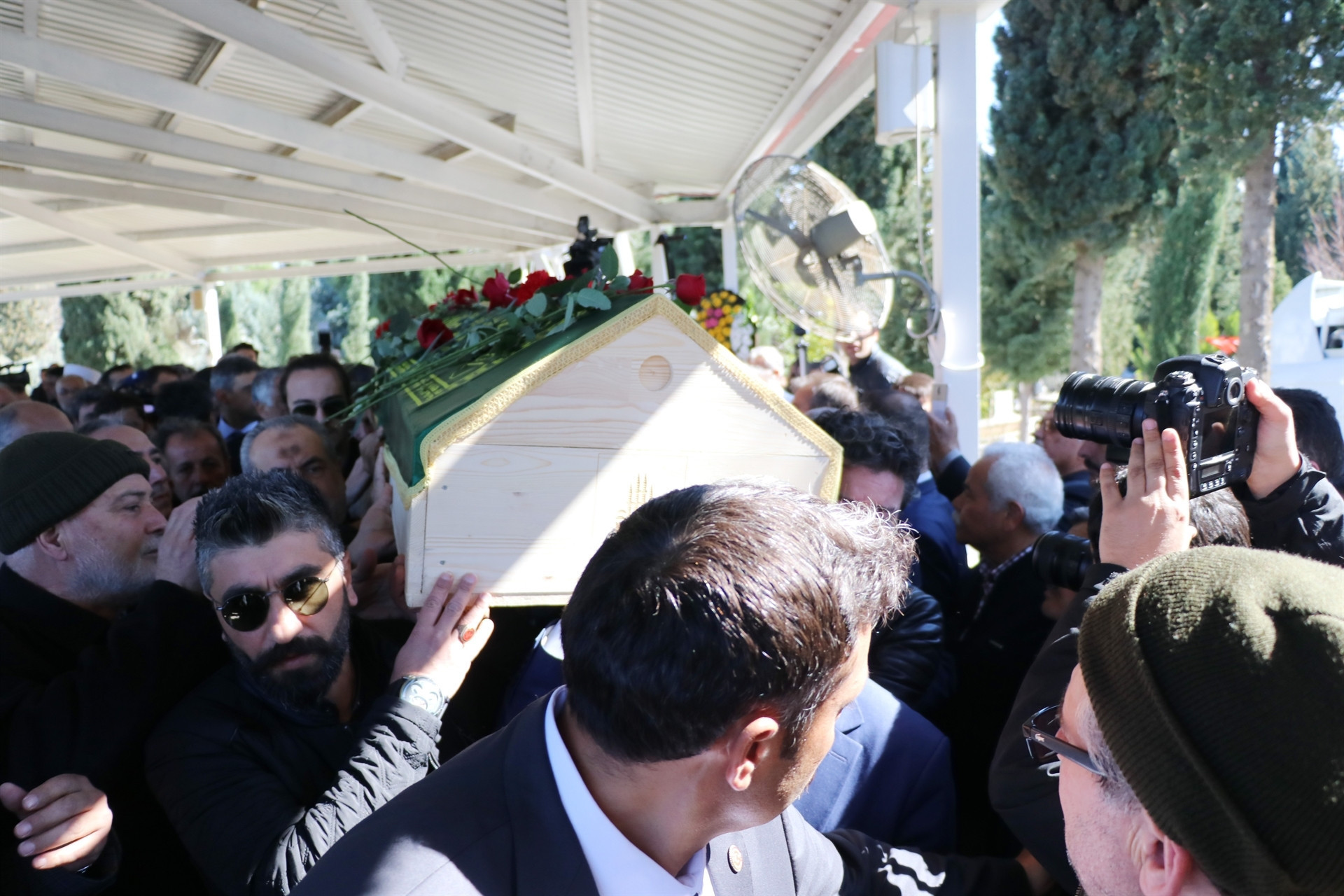Aytaç Arman için Adanada cenaze töreni düzenlendi